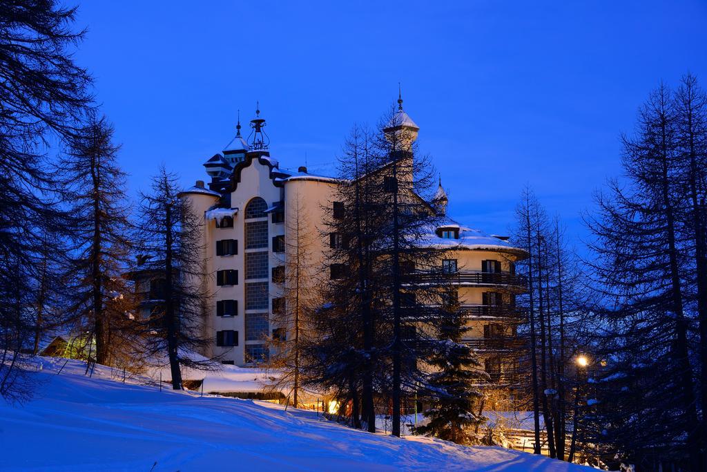 Principi Di Piemonte Sestriere Hotell Exteriör bild